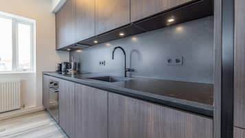 Fridge, microwave