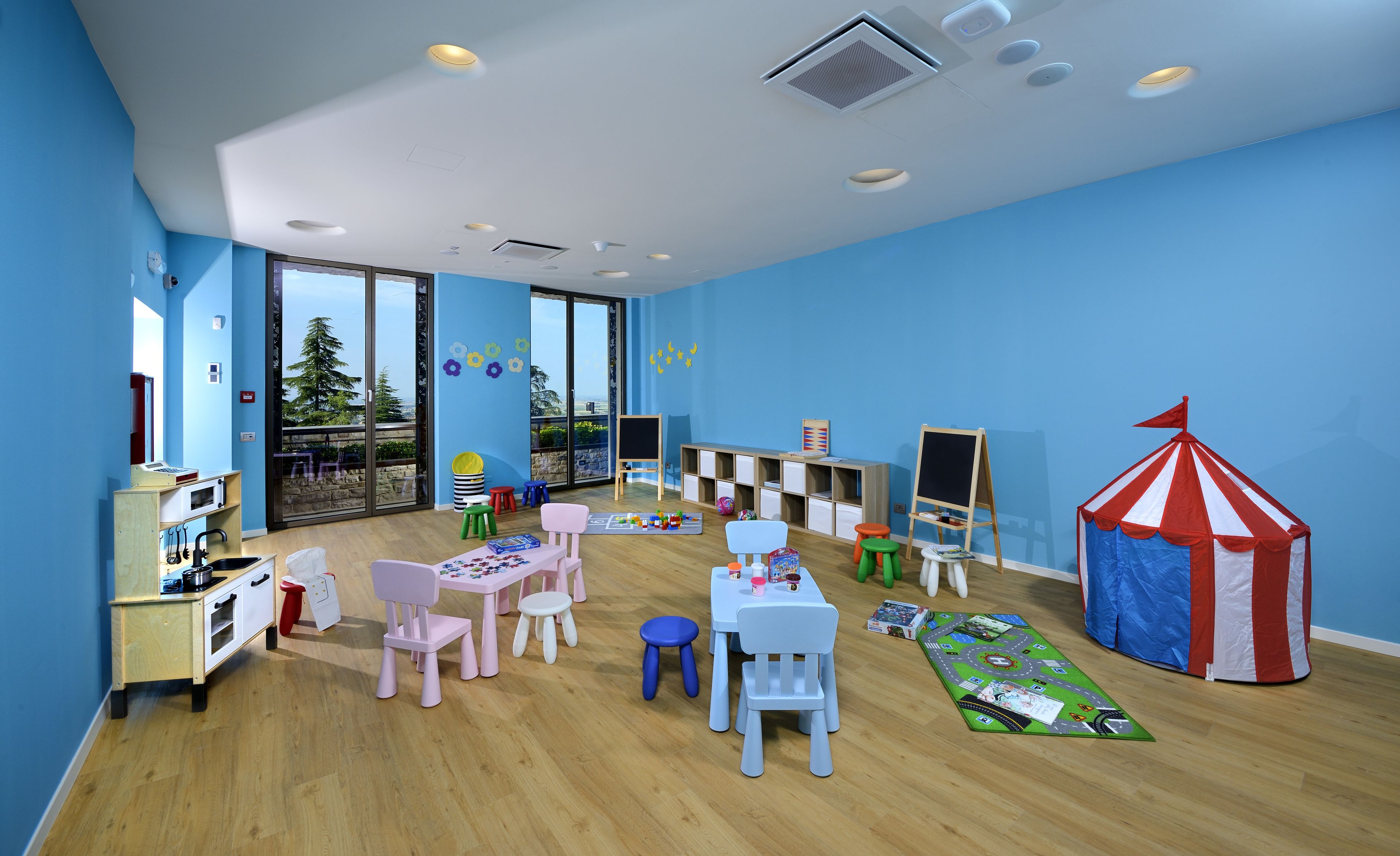 children’s play area – indoor