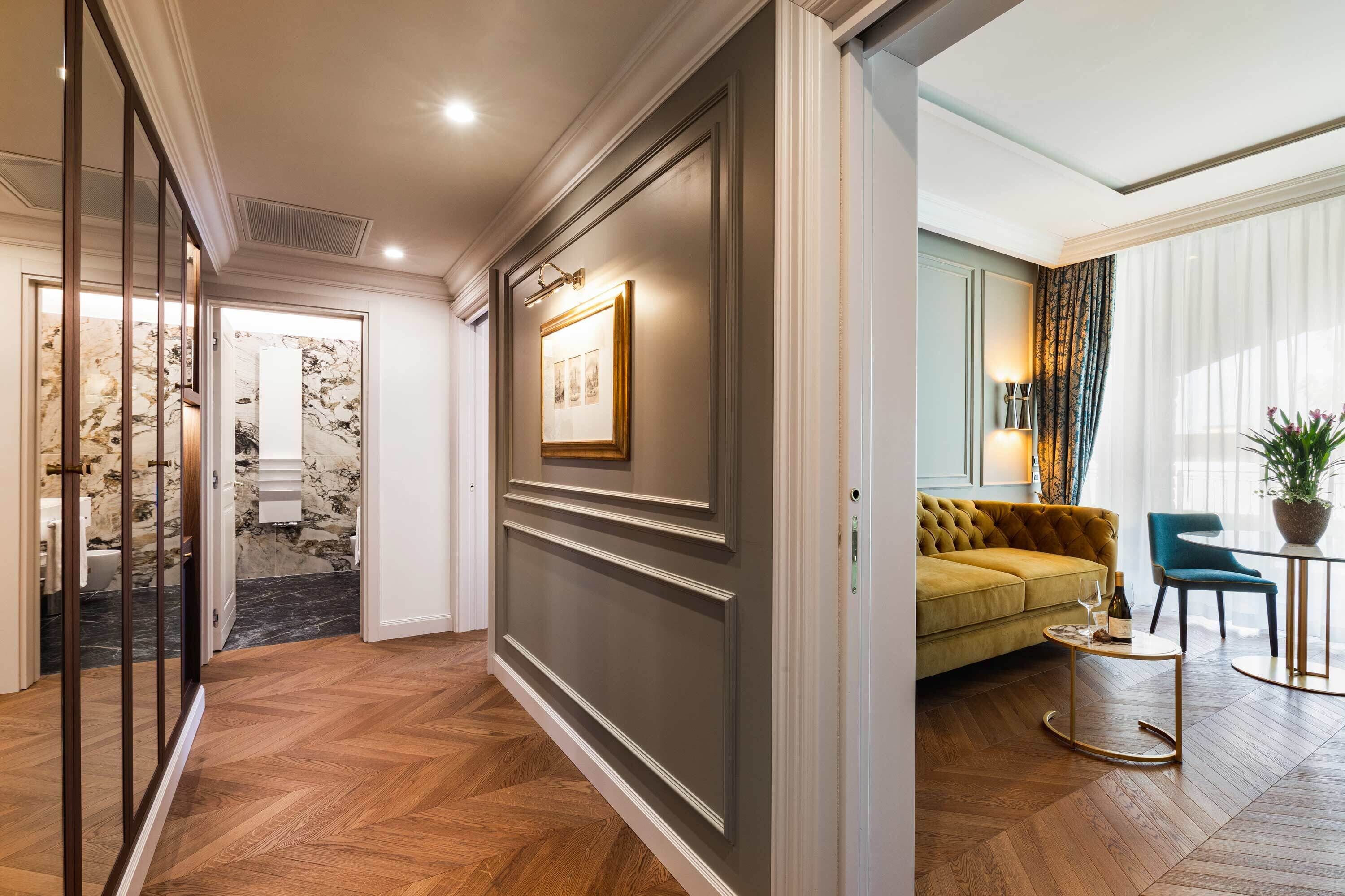 executive suite | 2 bedrooms, premium bedding, down duvets, minibar