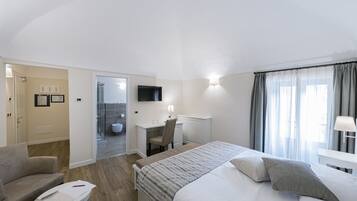 Double Room, City View | Down comforters, minibar, in-room safe, desk