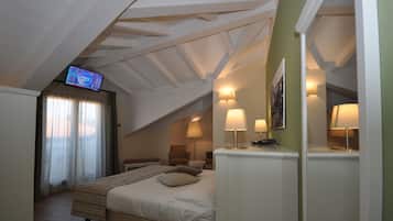 Double Room, City View | Down comforters, minibar, in-room safe, desk
