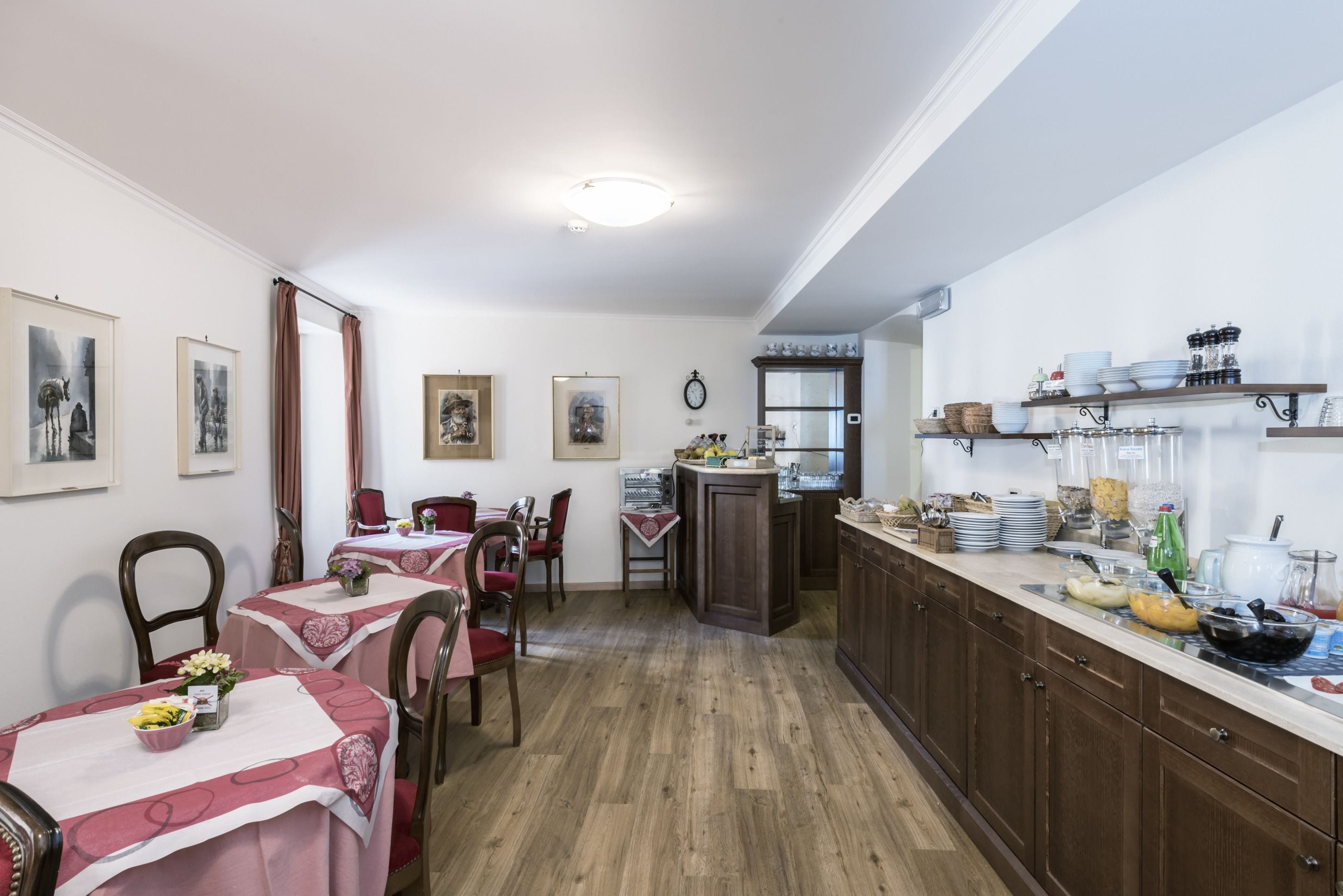 daily buffet breakfast for a fee