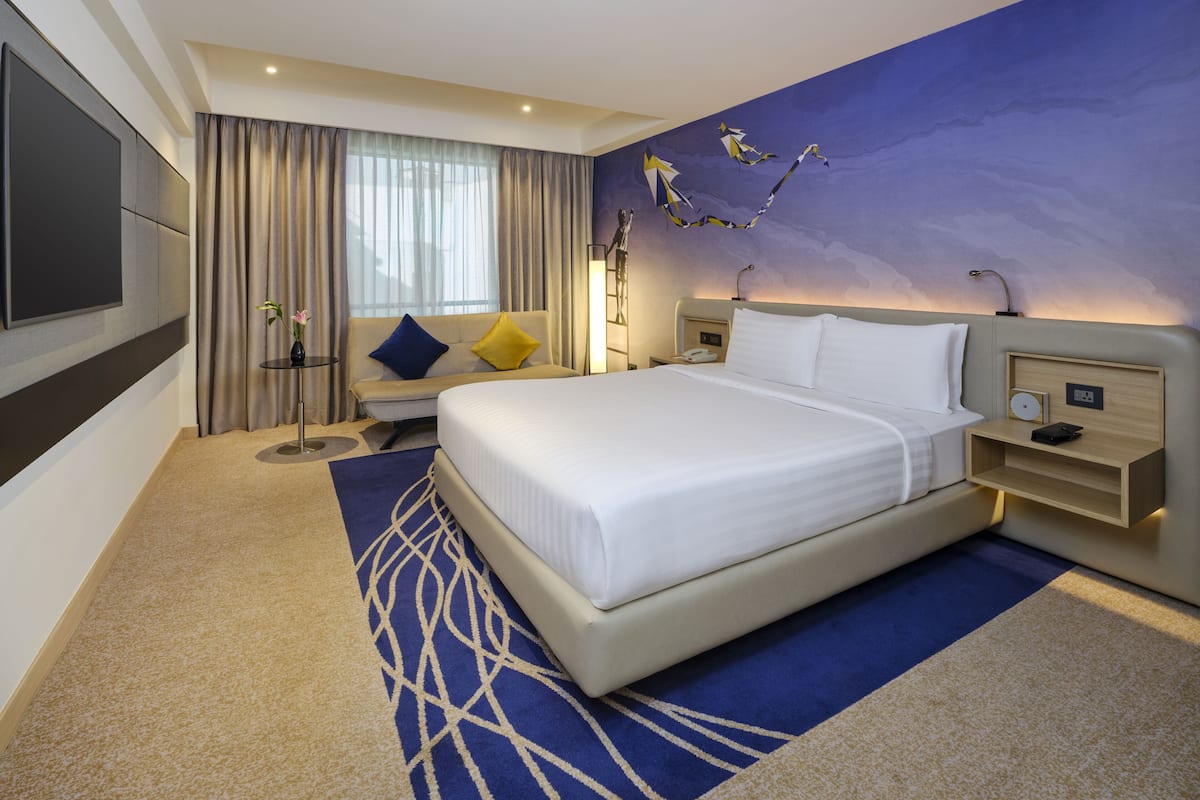 1 bedroom, Egyptian cotton sheets, premium bedding, minibar