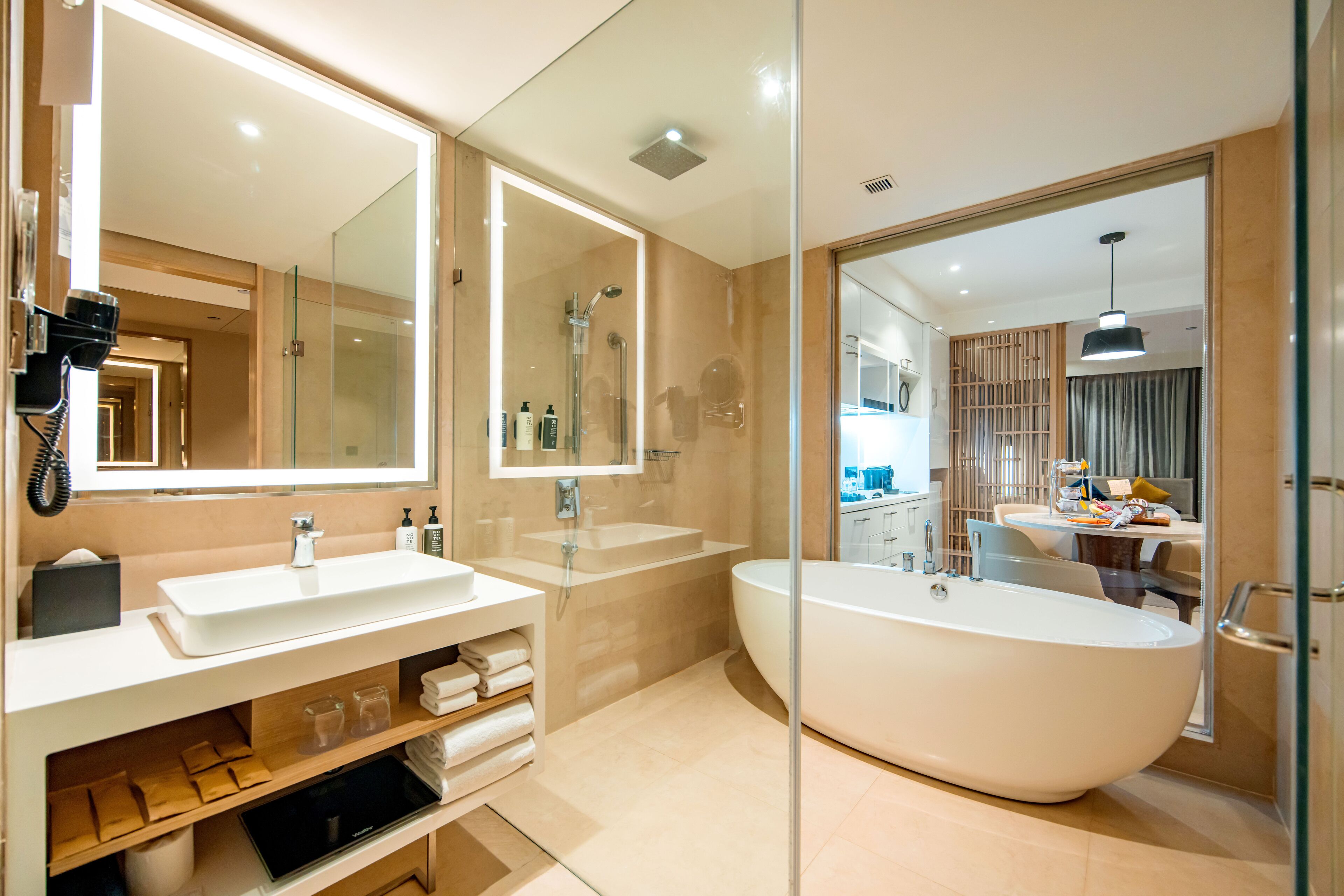Premier Suite, 1 Double Bed with Sofa bed, Club Lounge Access | Bathroom