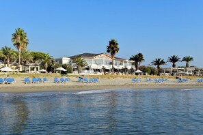 Beach nearby, sun-loungers, beach umbrellas