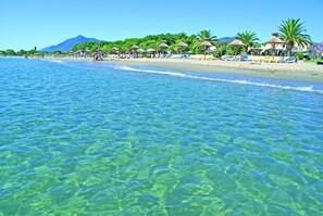 ชายหาด