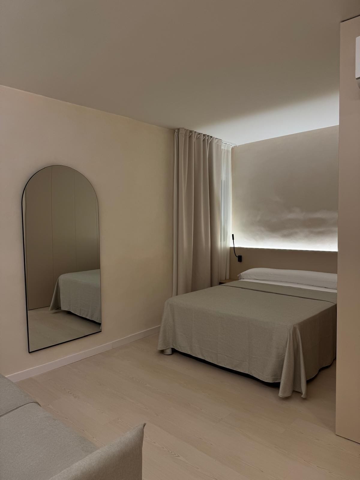 Tende oscuranti, insonorizzazione, ferro/asse da stiro, Wi-Fi gratuito