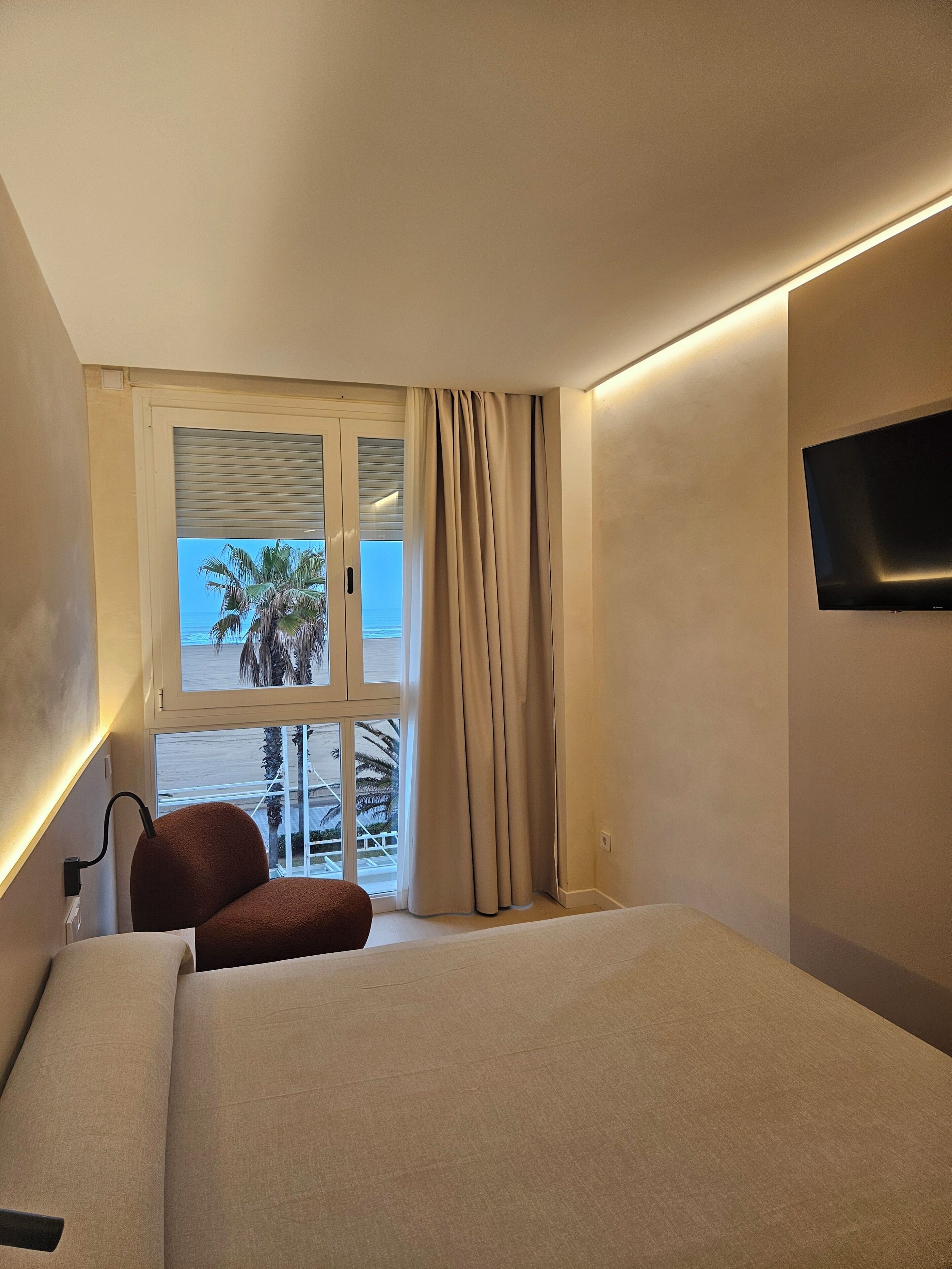 Superior Double Room, Ocean View | Blackout drapes, soundproofing, iron/ironing board, free WiFi