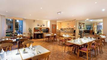 Daily buffet breakfast (EUR 12 per person)