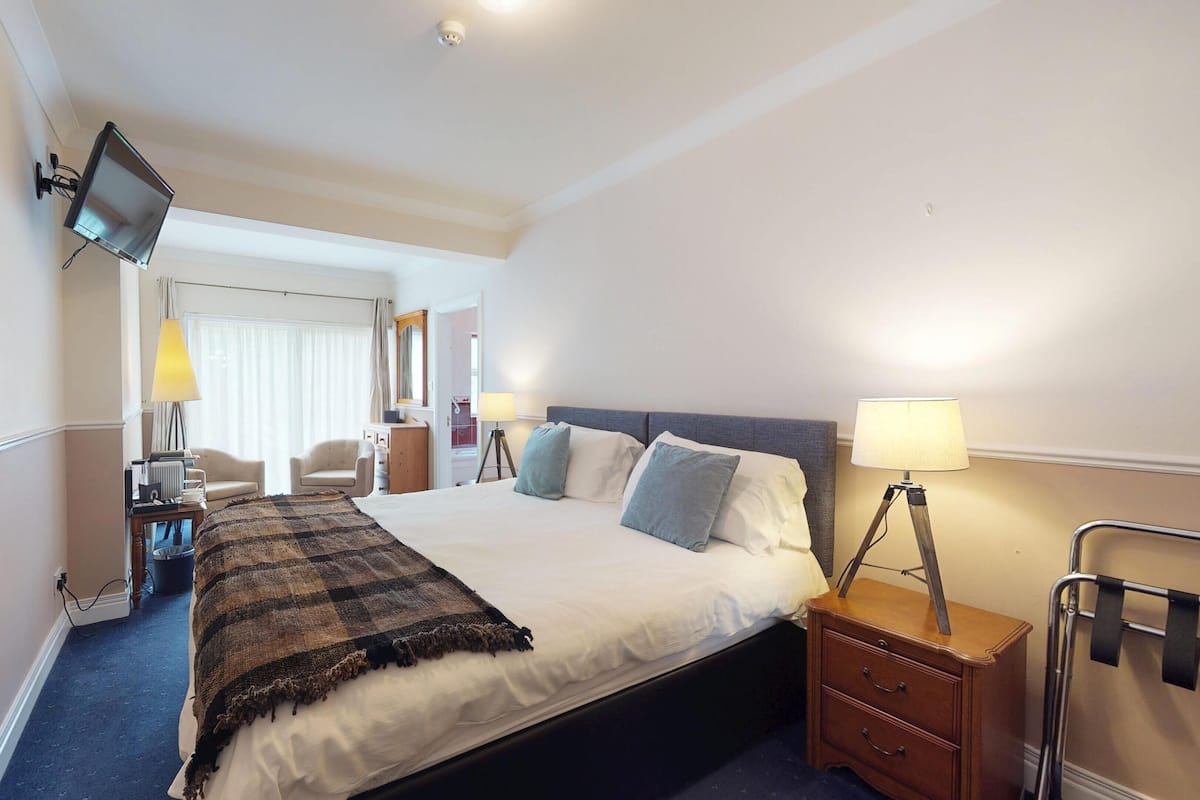 Double Room | Premium bedding, in-room safe, iron/ironing board (on request)