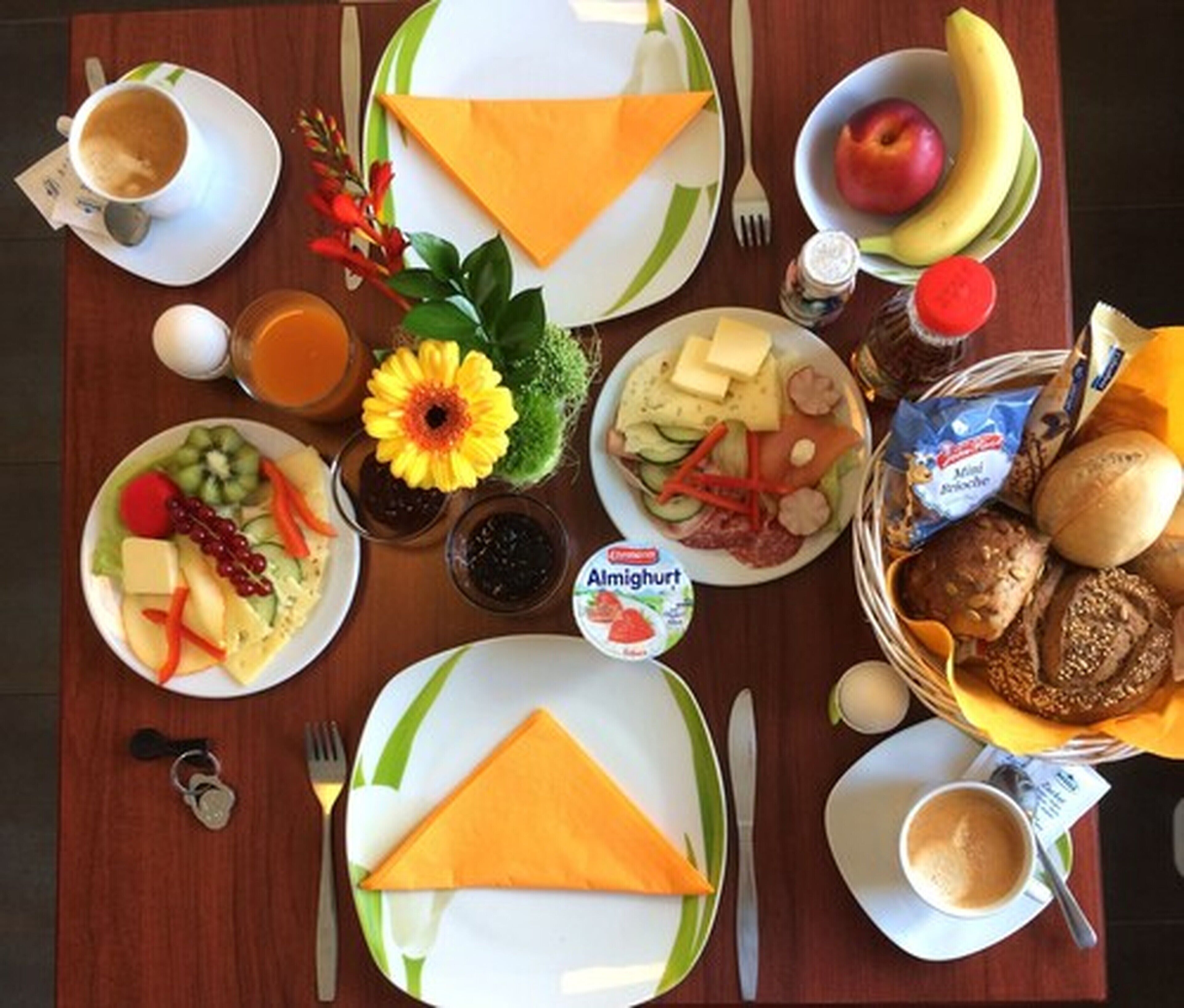 daily continental breakfast for a fee