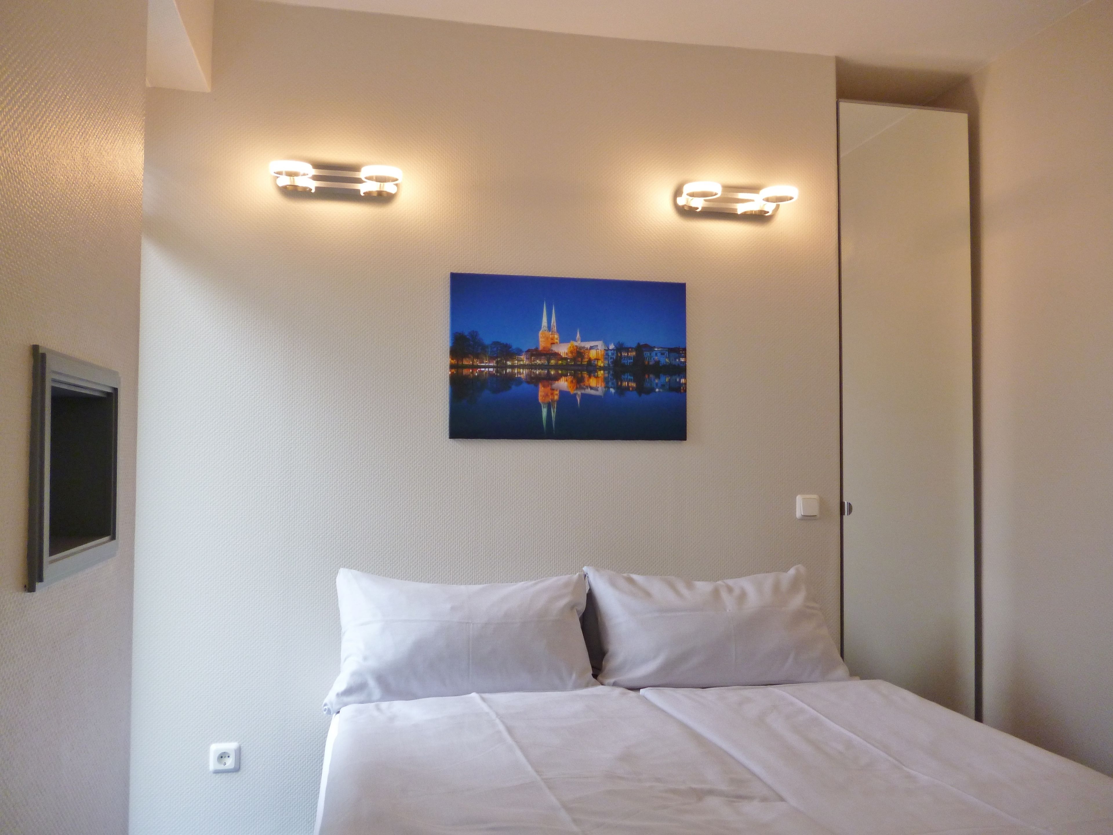 double room | desk, free wifi, bed sheets