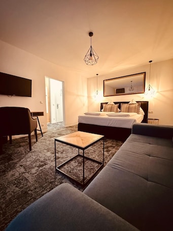 Standard Double Room, Private Bathroom | Room amenity. Hotel Haus am See