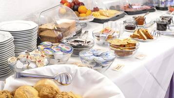 Tägliches inbegriffenes Frühstücksbuffet