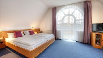 Habitación doble | Ropa de cama hipoalergénica, minibar, sistema de insonorización