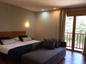 Desk, blackout curtains, cots/infant beds, free WiFi