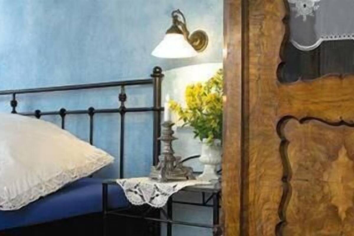 in-room safe, free wifi, bed sheets