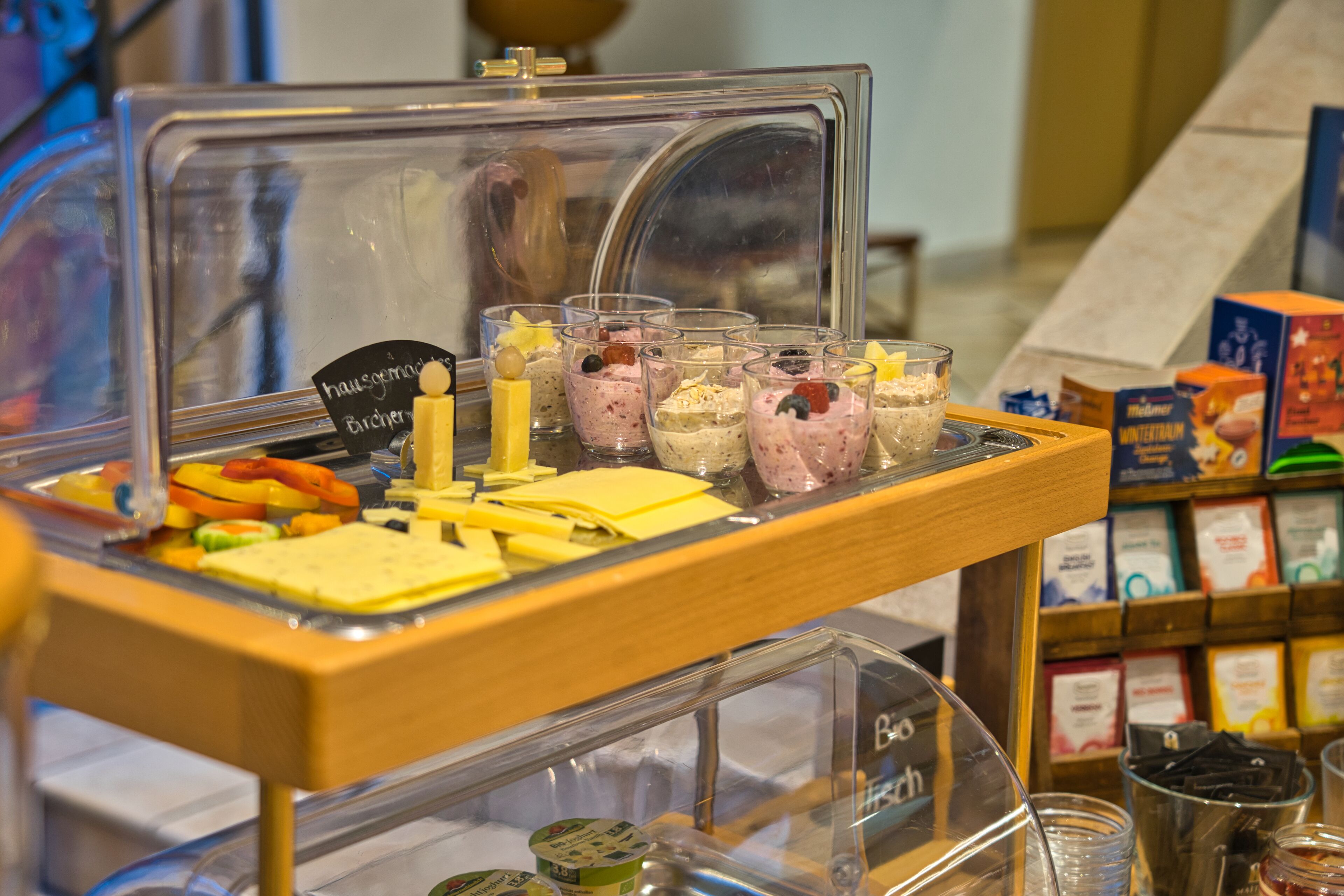 daily buffet breakfast for a fee