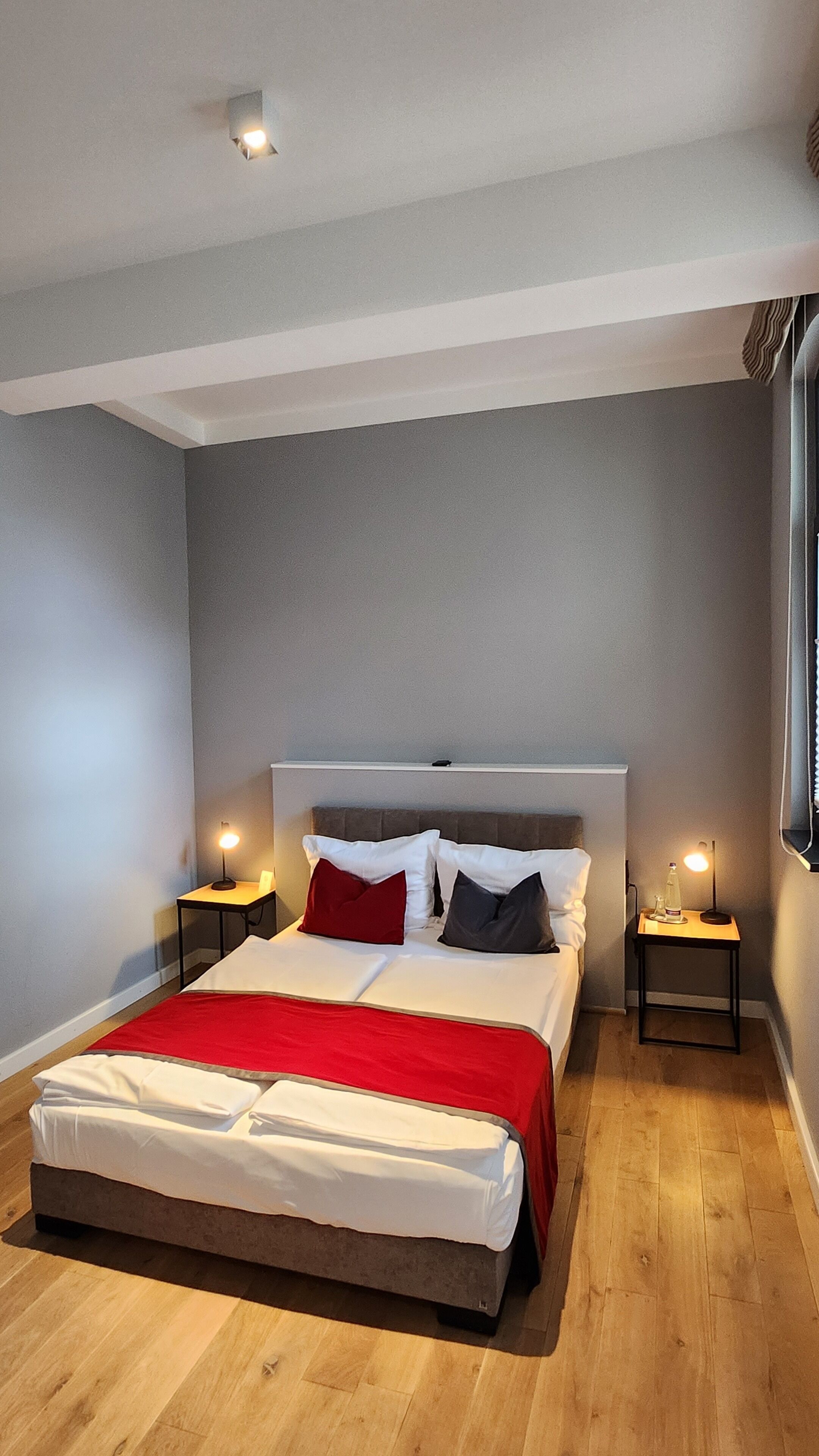 Ropa de cama de alta calidad y cortinas blackout 