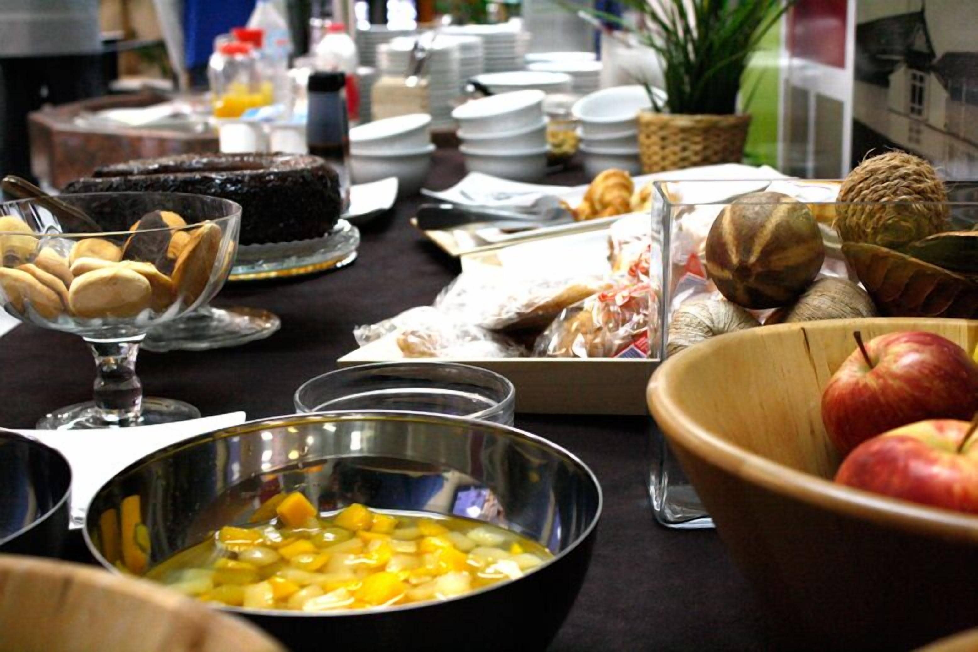 Colazione a buffet, servita tutte le mattine (10.50 EUR a persona) 