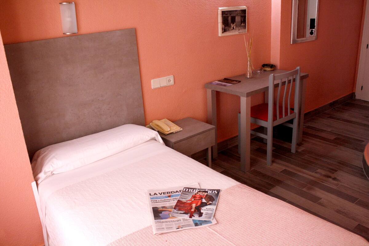 20 bedrooms, desk, laptop workspace, blackout curtains