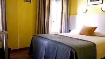 Dobbeltrom – superior, 1 queensize-seng | Klesskap