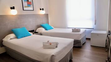 Habitación twin UP | 20 habitaciones, decoración personalizada y muebles diferentes