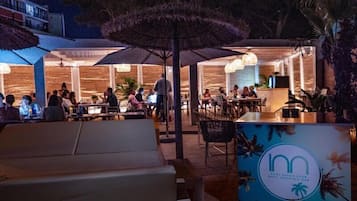 Dîner et souper servis sur place