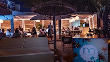 Seasonal outdoor pool, open 11:00 AM to 7:00 PM, sun loungers