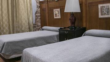 Camas extra, wifi gratis y ropa de cama
