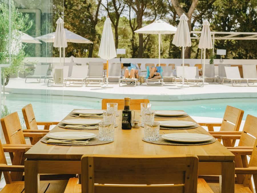 Serviço de café da manhã, culinária mediterrânea, vistas para a piscina