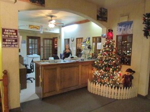 Check-in/check-out kiosk