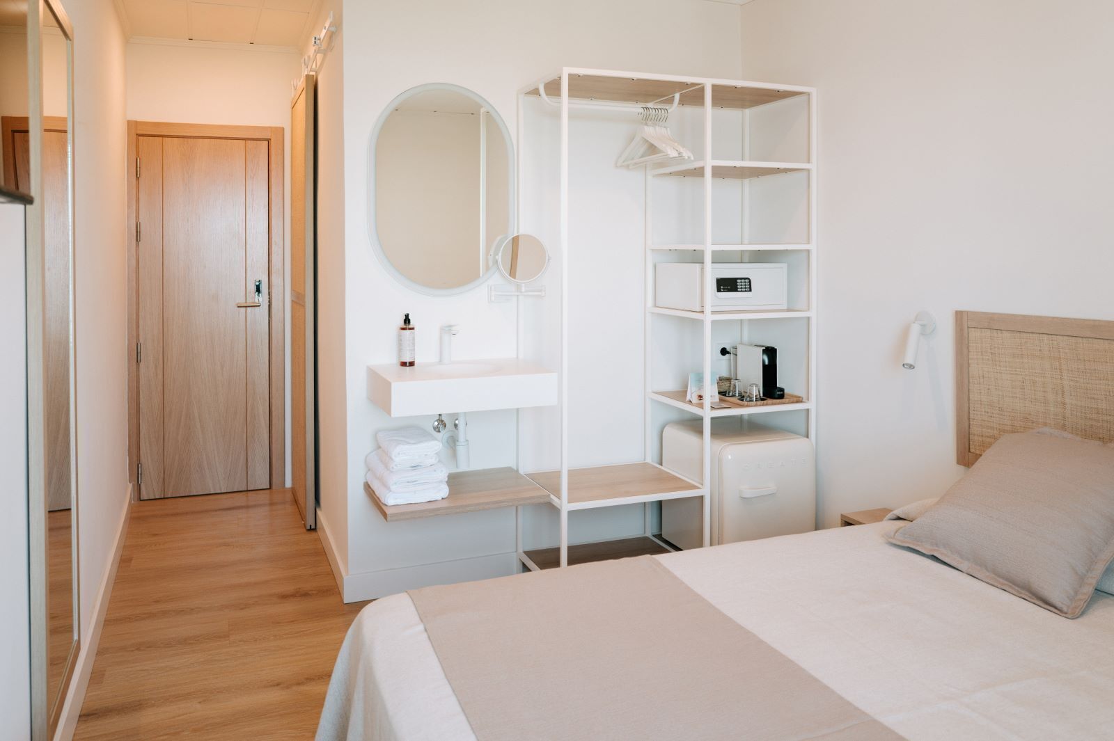 Standaard kamer (Essential) | Gratis wifi, beddengoed, rolstoeltoegankelijk