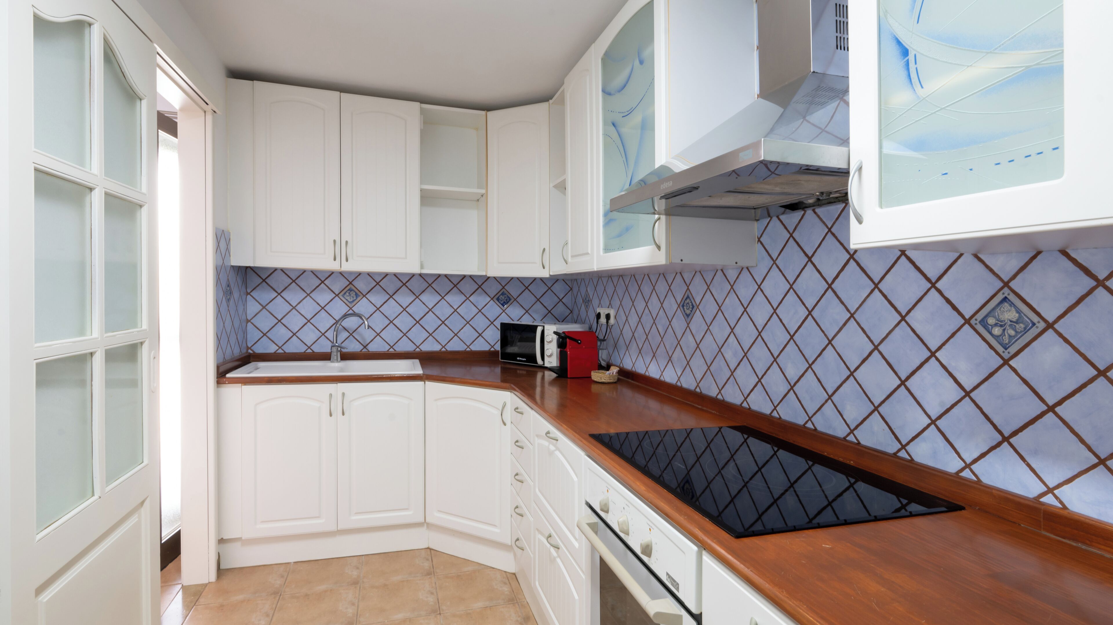 Quadruple Room | Free WiFi, bed sheets, wheelchair access