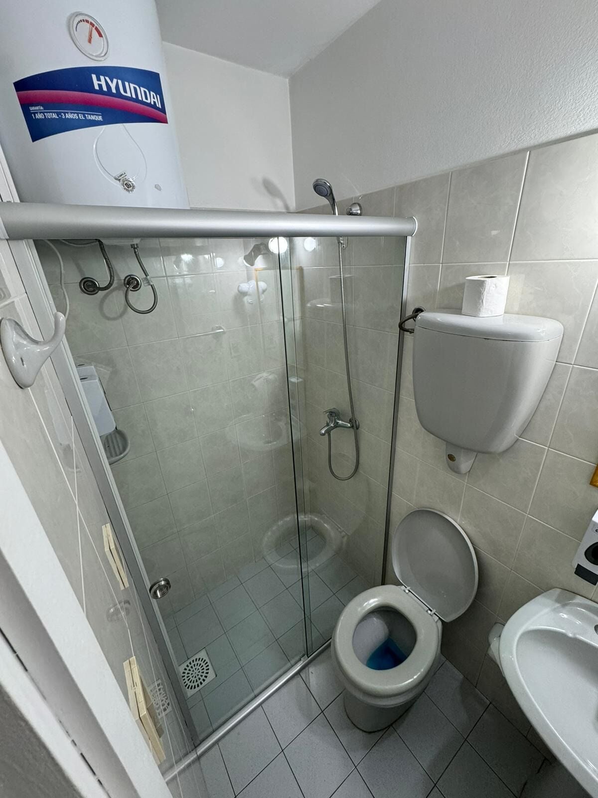 تجهيزات دش، مجففات شعر، مناشف