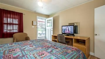 Comfort Room, 1 Queen Bed