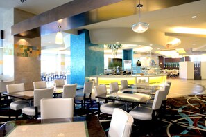4 restaurants, breakfast, lunch, dinner served; international cuisine - Viejas Casino & Willows Hotel (Alpine)
