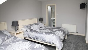 Unclassified image, 3 of 33, button - Bridgeburn House (Letterkenny)