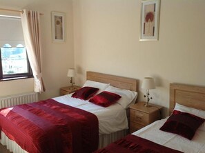 Room, Multiple Beds, Ensuite