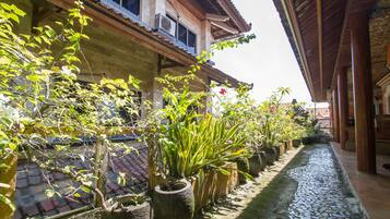 Habitación económica (Transit) | Balcón