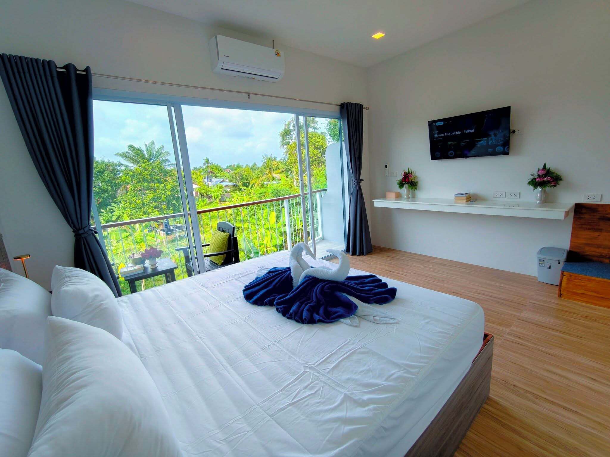 Minibar, in-room safe, individually furnished, desk