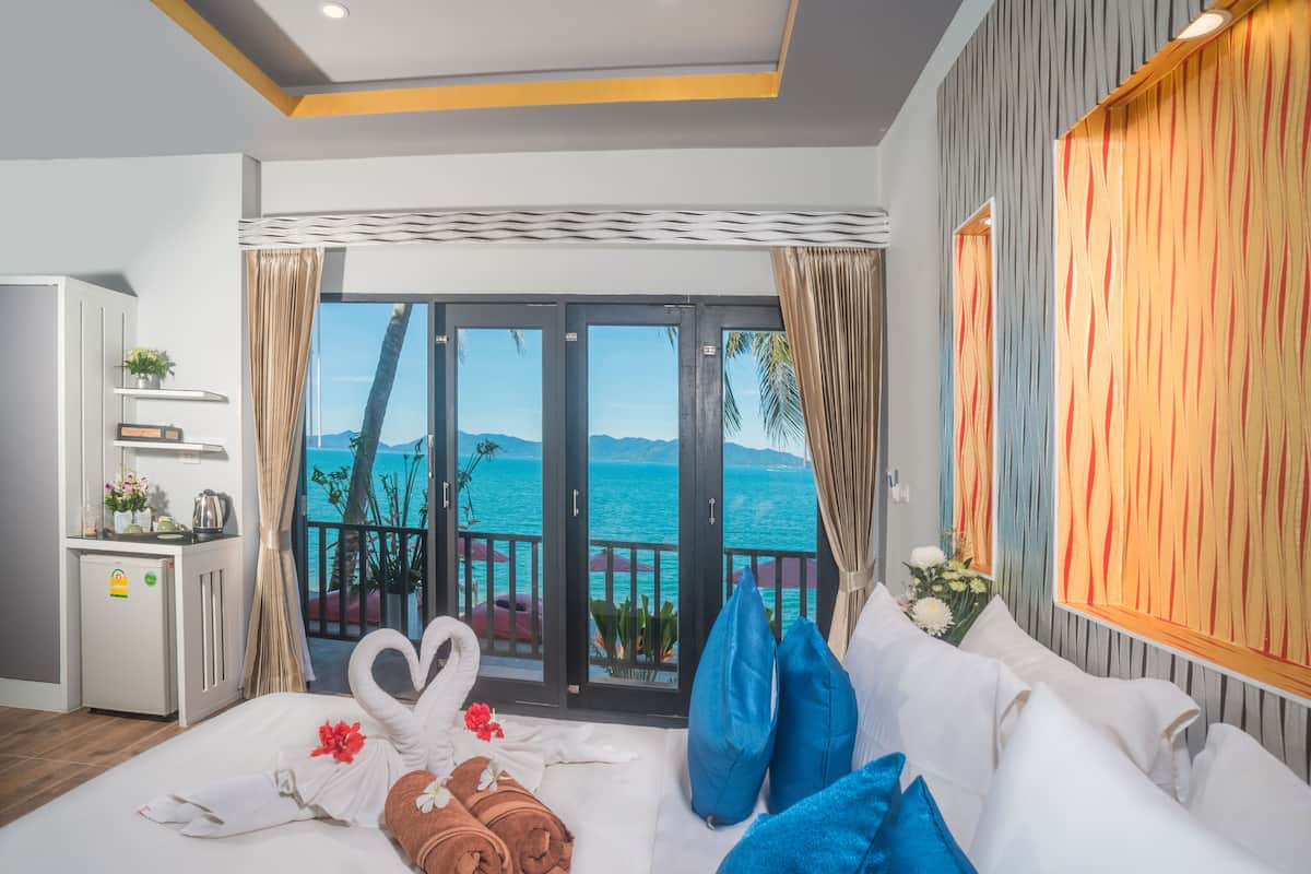 The True Beach Front | Minibar, in-room safe, individually furnished, desk