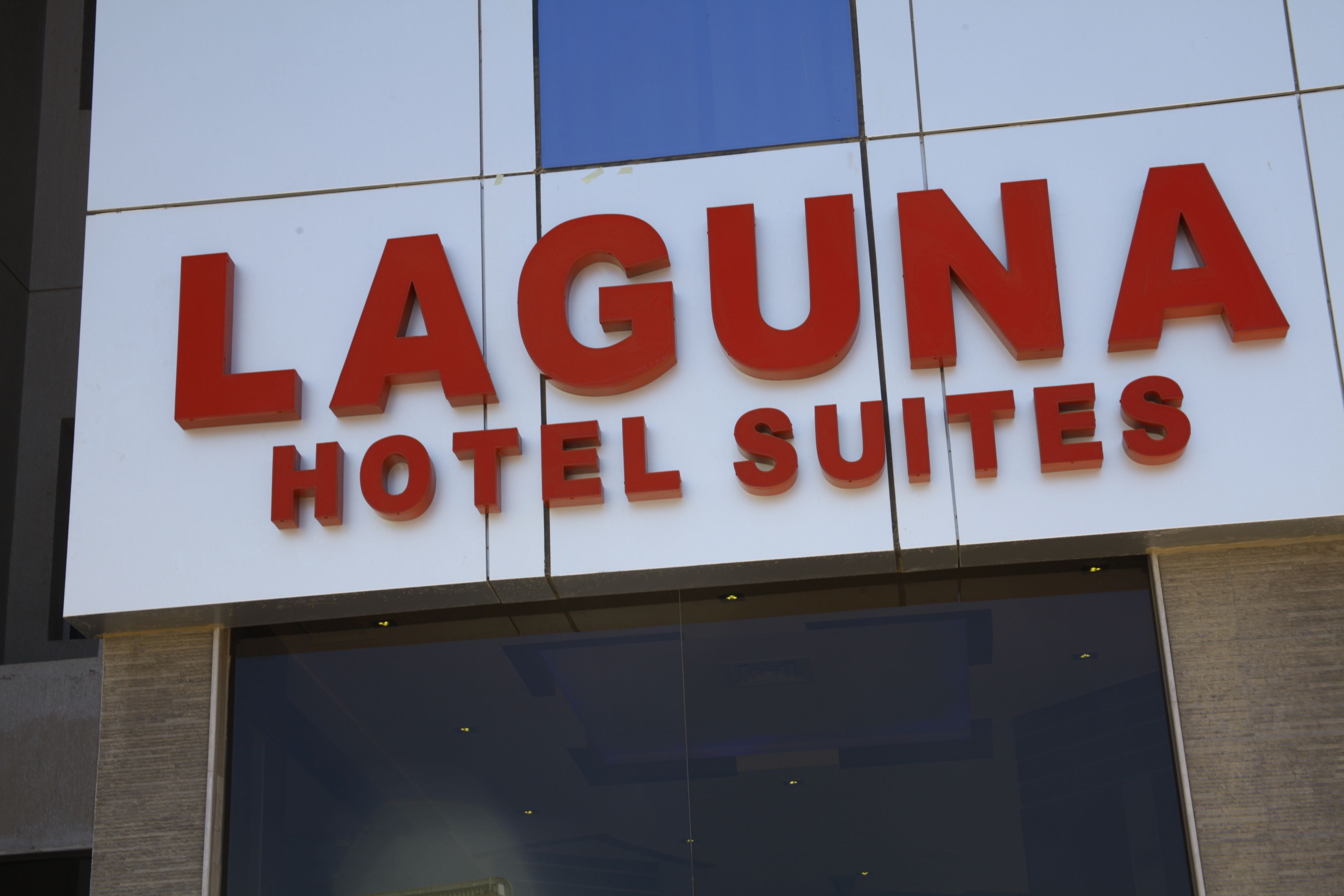 Foto - Laguna Hotel Suites