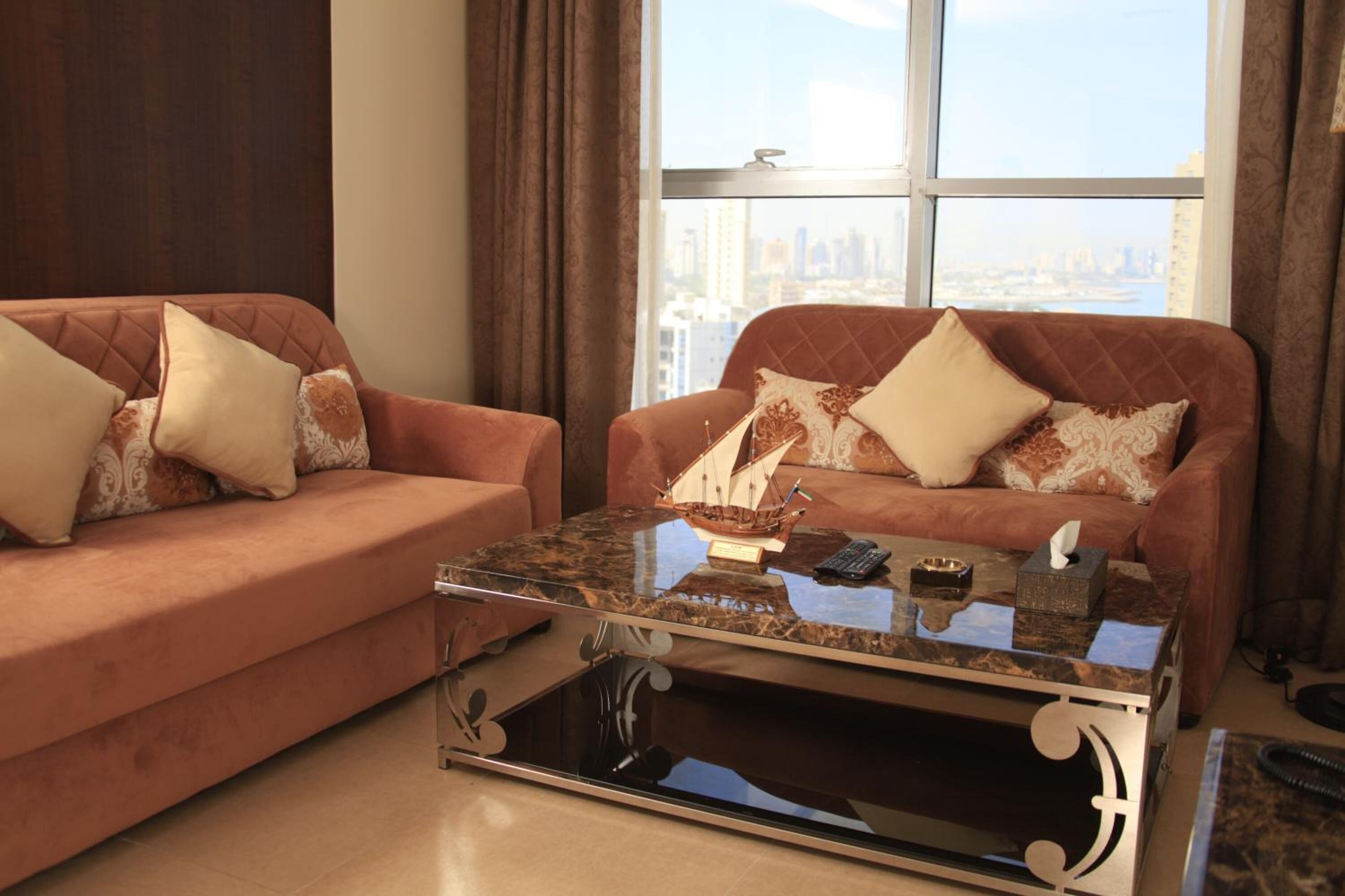 Photo - Laguna Hotel Suites