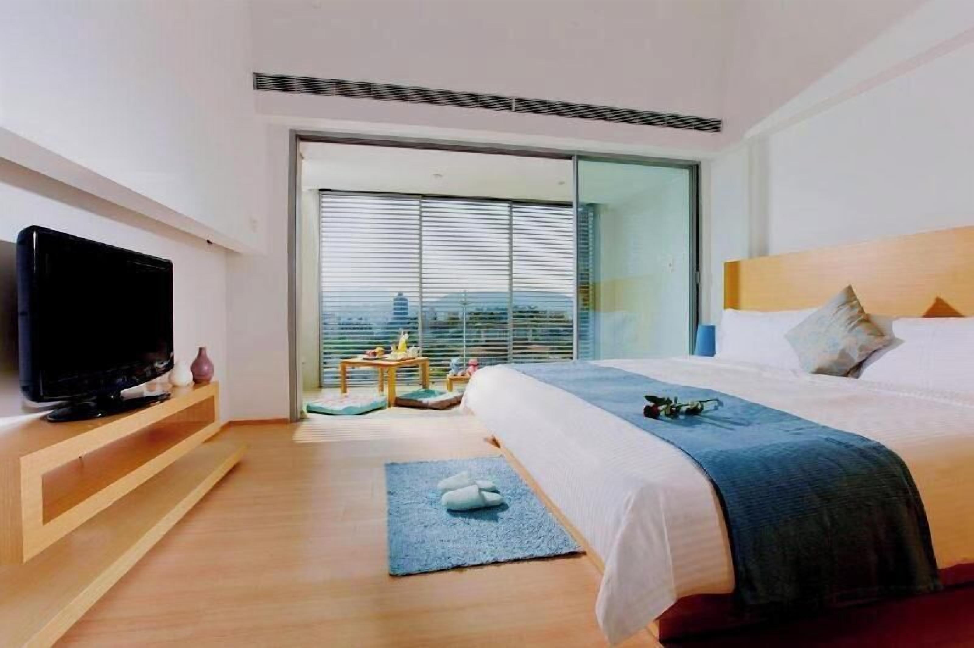 Premium bedding, down duvets, Select Comfort beds, in-room safe