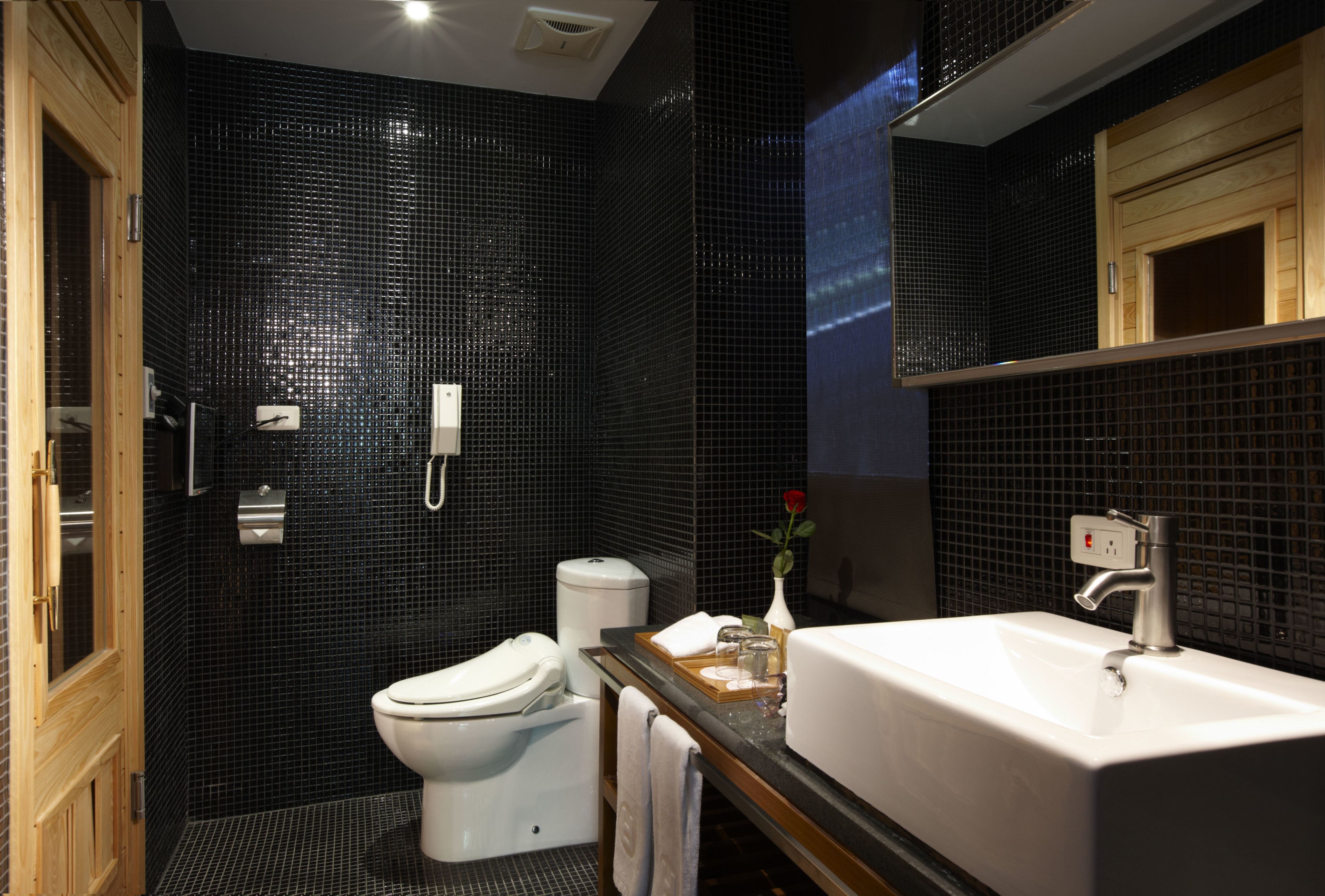 forever suite | bathroom | separate bathtub and shower, spring water bathtub, free toiletries