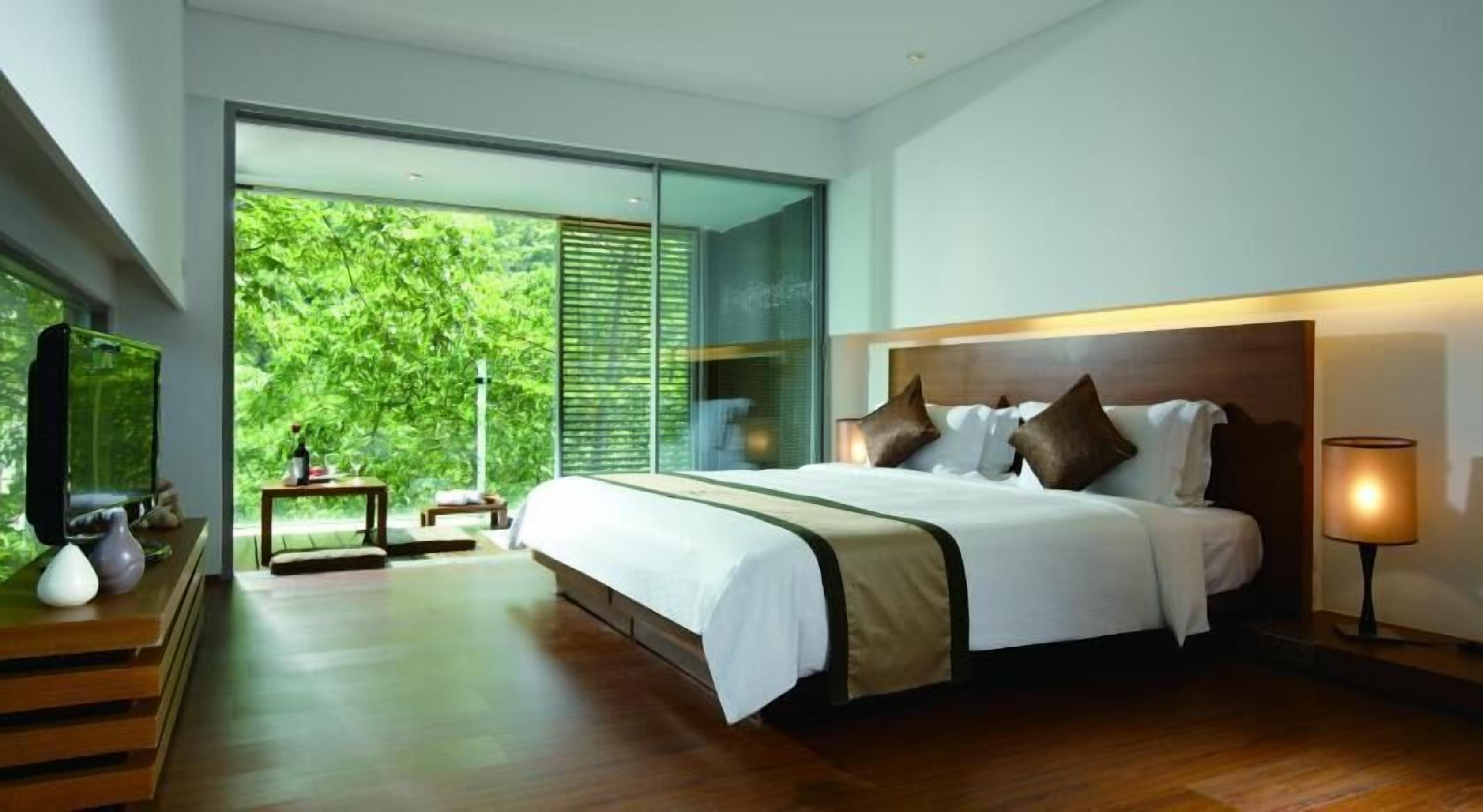 Premium bedding, down duvets, Select Comfort beds, in-room safe