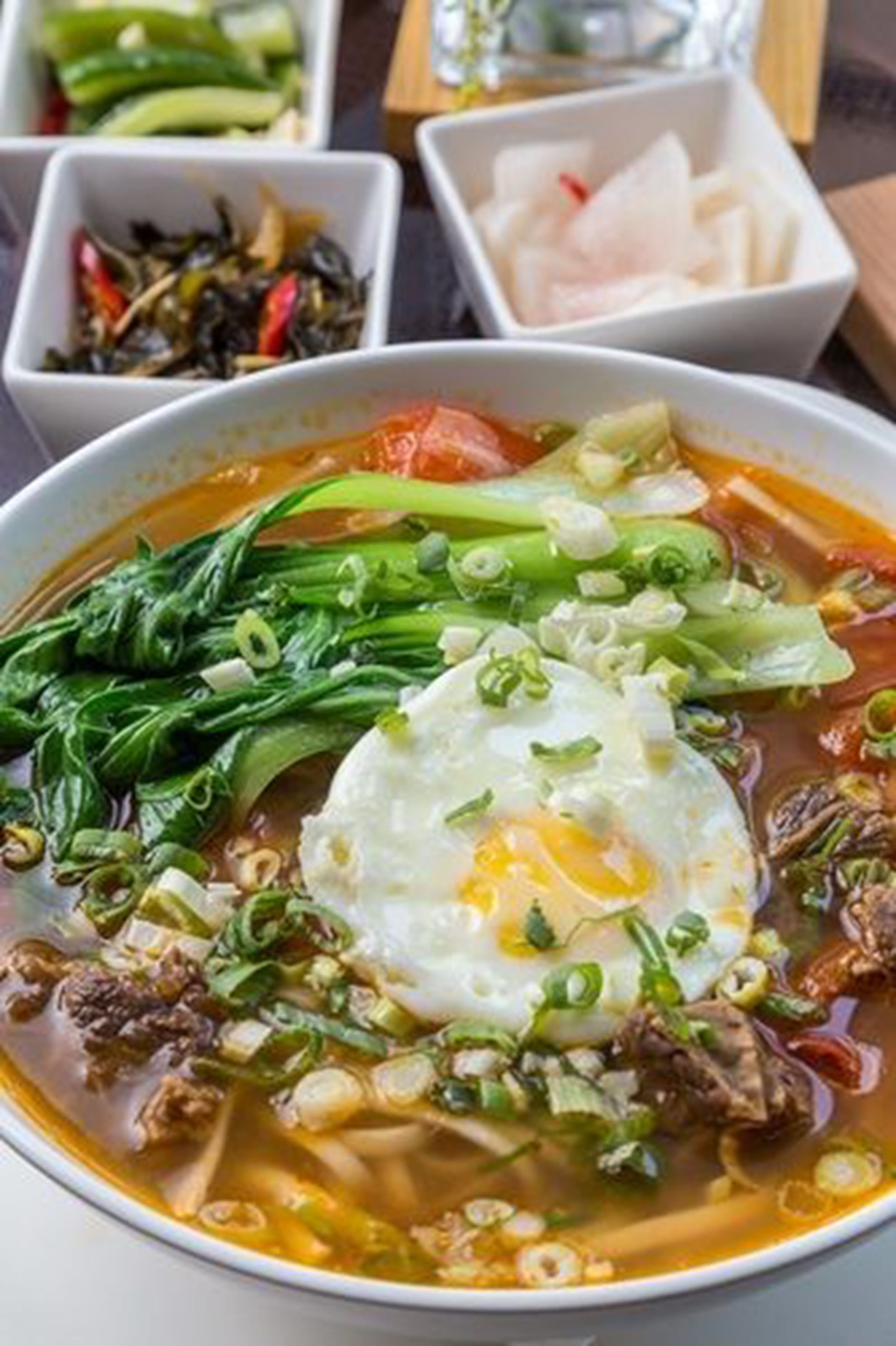อาหารและเครื่องดื่ม