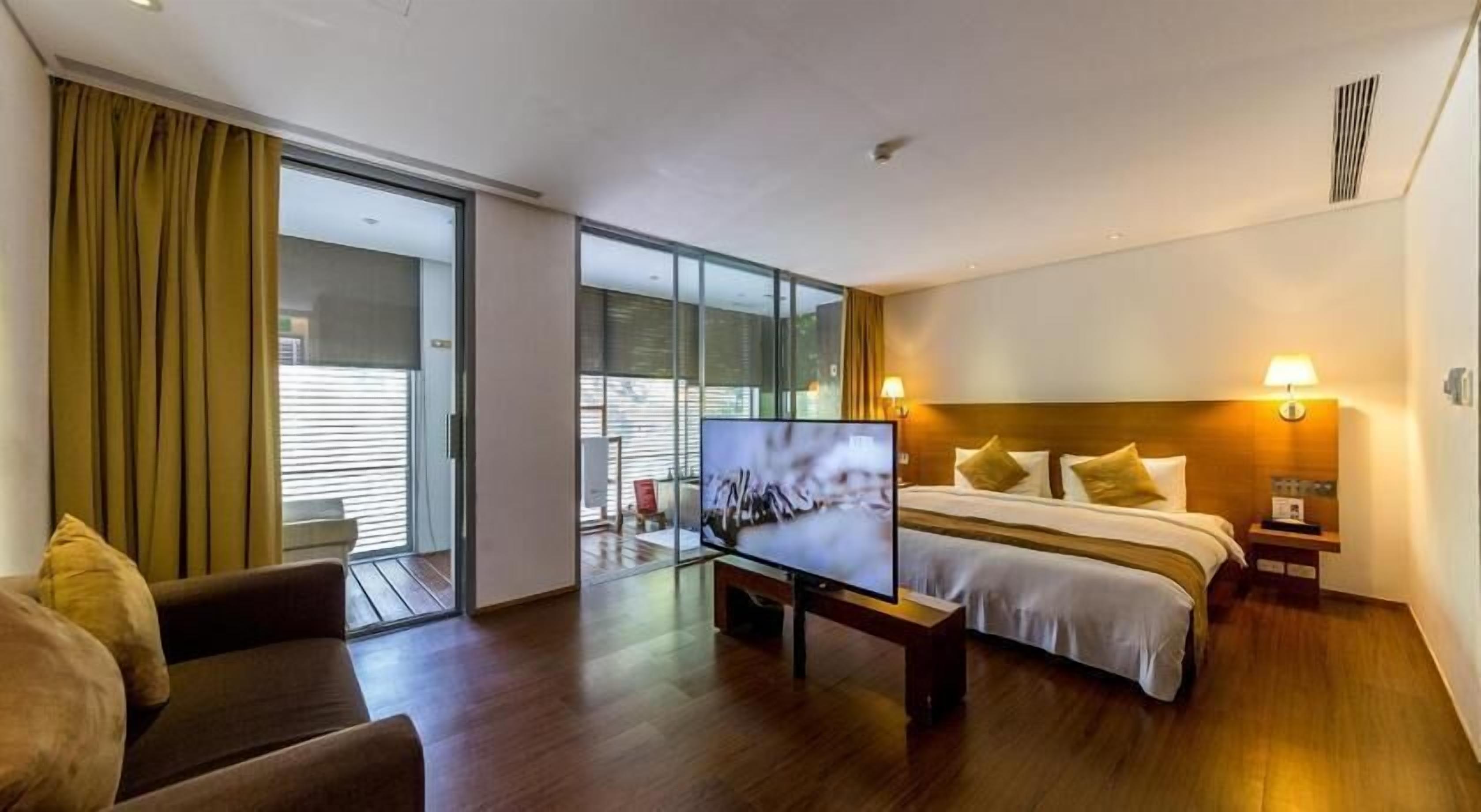 Premium bedding, down duvets, Select Comfort beds, in-room safe