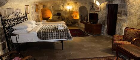 King Cave Room | Premium bedding, blackout drapes, soundproofing, iron/ironing board